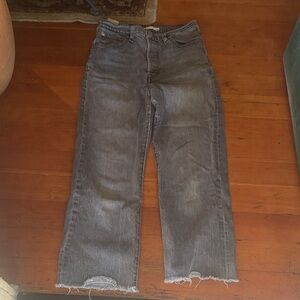 Levi's Women's Cropped Gray Jeans